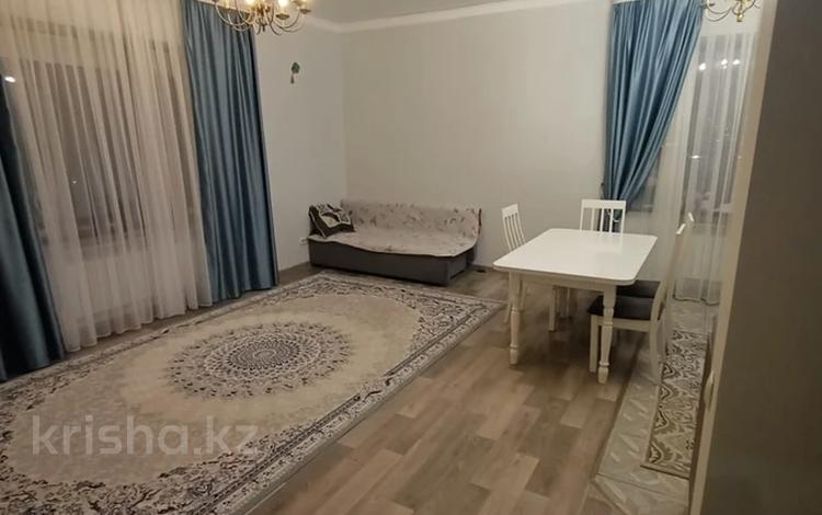 2-комнатная квартира · 65 м² · 6/7 этаж, Нажмиденова 34 за 300 000 ₸ в Астане, Сарайшык р-н — фото 2