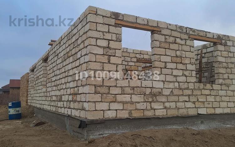 Жеке үй · 4 бөлме · 100 м² · 10 сот., Махамбетова ауылы — Кырыкбаитак, бағасы: 6 млн 〒 в  — фото 3