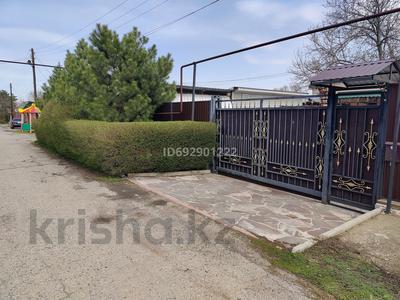 Часть дома • 3 комнаты • 95.3 м² • 6 сот., Азербаева за 42 млн 〒 в Абае