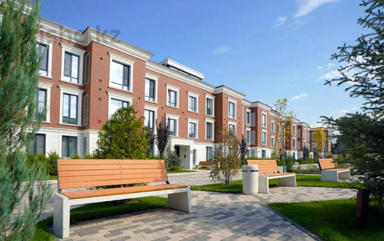 4-комнатная квартира · 132.1 м² · 3/3 этаж, мкр Таугуль-3 32 за 141 млн ₸ в Алматы, Ауэзовский р-н — фото 2
