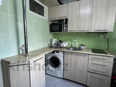 2-бөлмелі пәтер · 47 м² · 5/5 қабат, Майкудук, 12-шағынаудан 47 — Рядом остановка, ТД Восток, Ресторан Абиба, бағасы: 9.5 млн ₸ в Караганде, Алихана Бокейханова р-н