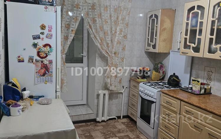 3-комнатная квартира · 60 м² · 5/5 этаж, Уалиханова 1 — Центр за 14 млн ₸ в Хромтау — фото 2