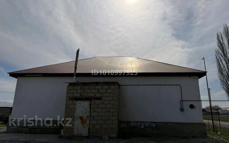 Жеке үй · 5 бөлме · 182 м² · 25 жүзд., Рыскулова 2в — Жибек жолы ауылы, бағасы: 20 млн ₸ в Жамбылской обл., Байзак — фото 2