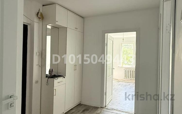 3-комнатная квартира · 65 м² · 2/5 этаж, мкр 5 102/2 — Возле цона за 250 000 ₸ в Актобе — фото 2