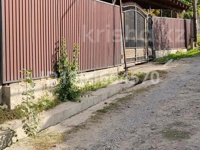 Продажа домов и дачи в Алматы: Отдельный дом · 4 комнаты · 75 м² · 9 сот., Рябича 2 — Азербаева за 25 млн 〒 Отдельный дом · 4 комнаты · 75 м² · 9 сот., Рябича 2 — Азербаева за 25 млн 〒 в Алматы