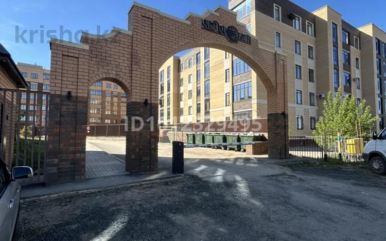 3-бөлмелі пәтер · 100 м² · 10/10 қабат, Мкр. Алтын орда 5Е, бағасы: 36 млн ₸ в Актобе, мкр Авиатор — фото 2