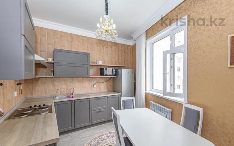 4-комнатная квартира, 115 м², 8/14 этаж, Момышулы