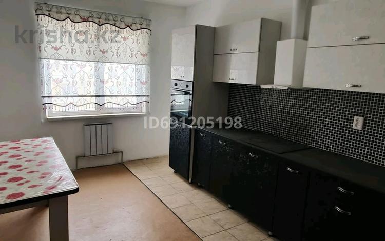 4-бөлмелі пәтер, 121.2 м², 9/12 қабат, 33-й мкр 19 — Аққұ 2, бағасы: 19 млн 〒 в Актау, 33-й мкр — фото 2