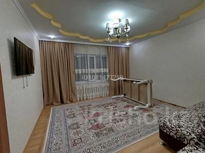 3-бөлмелі пәтер · 69 м² · 1/5 қабат, Есенберлина 6, бағасы: 32 млн ₸ в Жезказгане