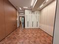 3-комнатная квартира · 70 м² · 2/4 этаж, Байтасова 9 — Дворец Республики за 145 млн ₸ в Алматы, Медеуский р-н — фото 16