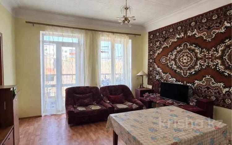 3-бөлмелі пәтер · 70 м² · 4/4 қабат, Караменде би 16, бағасы: 16.9 млн ₸ в Балхаше — фото 2