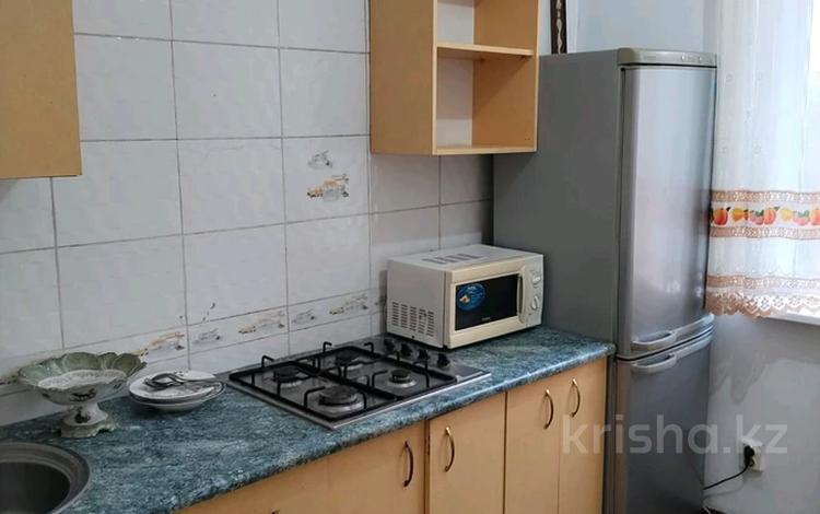 1-комнатная квартира · 41 м² · 2/9 этаж, мкр Тастак-1 11 за 200 000 ₸ в Алматы, Ауэзовский р-н — фото 2