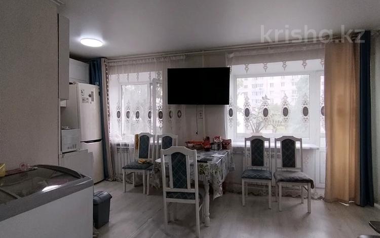 2-комнатная квартира, 43 м², 3/4 этаж, Найманбаева за 21 млн 〒 в Семее — фото 2