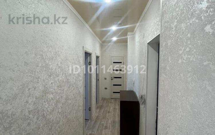 2-бөлмелі пәтер · 55 м² · 5/6 қабат, мкр Нурсая 55, бағасы: 21.5 млн ₸ в Атырау — фото 2