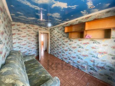 3-бөлмелі пәтер · 61.7 м² · 3/5 қабат, 16 мкр., бағасы: 9.5 млн ₸ в Караганде, Алихана Бокейханова р-н