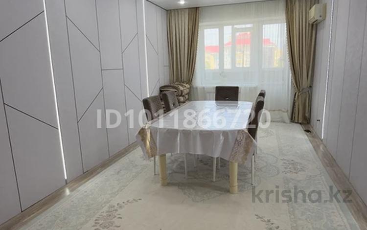 4-комнатная квартира · 109 м² · 4/5 этаж, Просп. Тауелсиздик за 44 млн ₸ в Актобе — фото 2