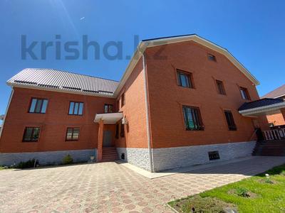 Отдельный дом · 10 комнат · 730.9 м² · 10 сот., Газизы Жубановой 10 за 175 млн 〒 в Актобе