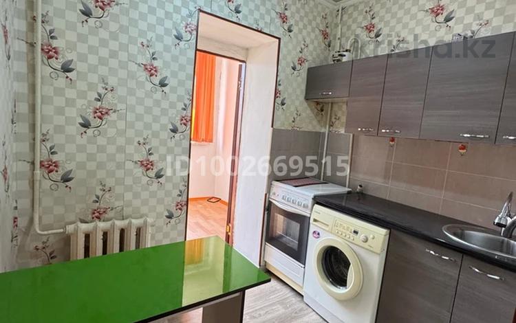 1-комнатная квартира · 40 м² · 4/5 этаж, проспект Жамбыла 123 за 11.5 млн 〒 в Таразе — фото 2