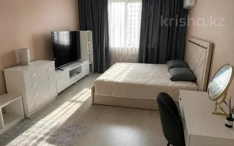 2-комнатная квартира · 56 м² · 5/12 этаж, Кошкарбаева 1140 за 35 млн ₸ в  — фото 8
