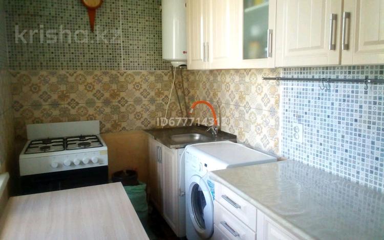 2-комнатная квартира · 45 м² · 3/3 этаж, Достык 20 за 7 млн ₸ в Дамса — фото 2