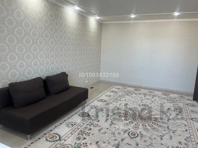 2-комнатная квартира · 76 м² · 4/5 этаж, мкр Астана за 30 млн 〒 в Уральске