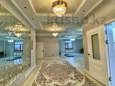 Отдельный дом • 4 комнаты • 163 м² • 10 сот., Республика за 48 млн 〒 в Талдыкоргане
