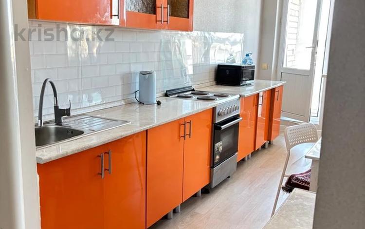 1-комнатная квартира · 47 м² · 14/18 этаж, Кошкарбаева 44 за 200 000 ₸ в Астане, Алматы р-н — фото 2