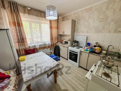Продажа квартир в Жетысу обл.: 2-комнатная квартира · 64 м² · 1/4 этаж, Жансугурова за 15.5 млн 〒 2-комнатная квартира · 64 м² · 1/4 этаж, Жансугурова за 15.5 млн 〒 в Талдыкоргане