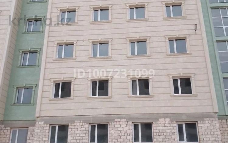 1-комнатная квартира · 46 м² · 1/7 этаж, 29а мкр 38 за 9 млн ₸ в Актау — фото 2