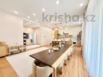 Отдельный дом · 7 комнат · 280 м² · 20 сот., Депутатский городок за 4 млн ₸ в Астане, Сарайшык р-н