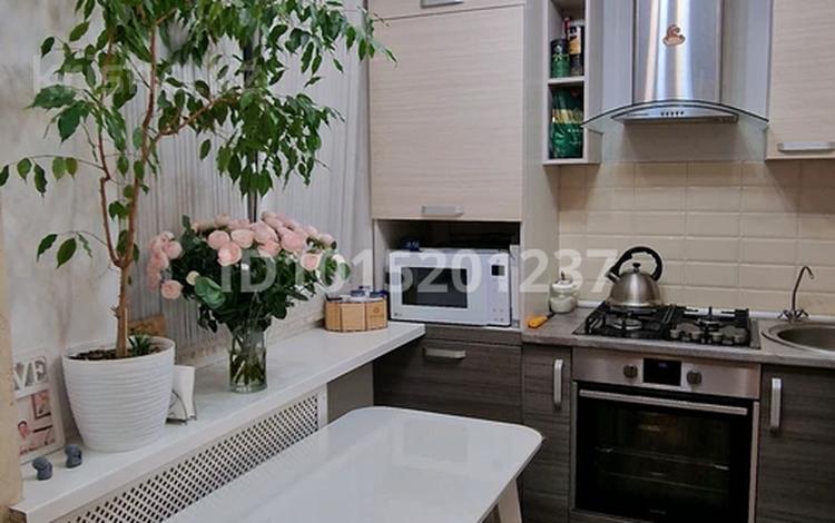 3-комнатная квартира · 59 м² · 1/4 этаж, мкр №8 за 40 млн ₸ в Алматы, Ауэзовский р-н — фото 2
