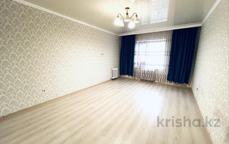 2-бөлмелі пәтер · 65 м² · 2/6 қабат, Республики 18Б, бағасы: 180 000 ₸ в Косшы — фото 2