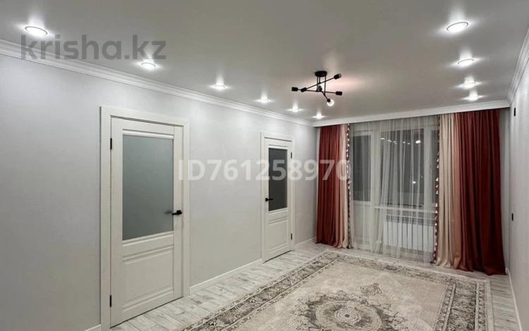 4-комнатная квартира · 61 м² · 5/5 этаж, мкр 5, Тургенева 96 за 18 млн ₸ в Актобе — фото 2