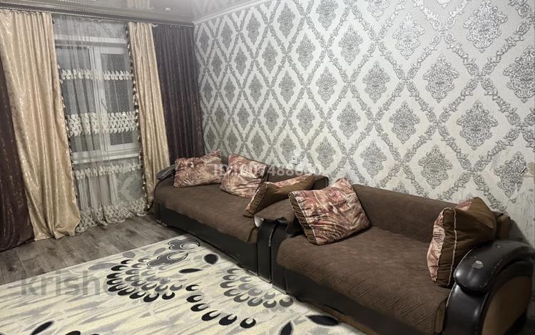 2-бөлмелі пәтер · 53 м² · 8/9 қабат, Оборонная 55, бағасы: 170 000 ₸ в Семее — фото 2