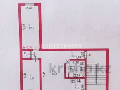 3-бөлмелі пәтер · 55 м² · 2/5 қабат, Сатпаева 12, бағасы: 16 млн ₸ в Атырау