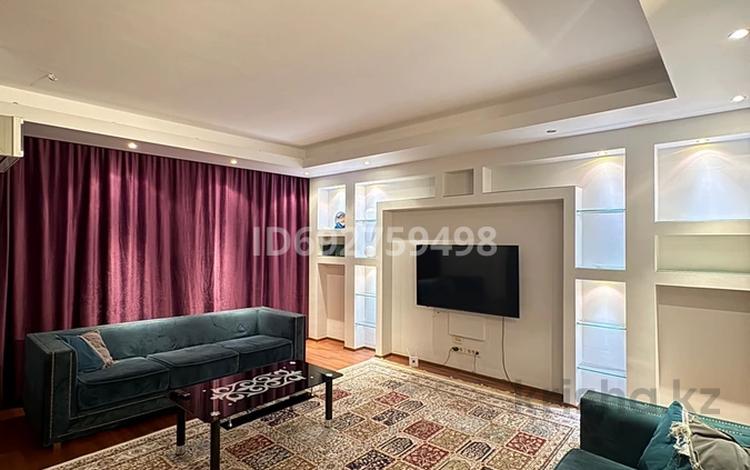 8-комнатная квартира · 400 м² · 12/13 этаж, Альфараби 97 — Ходжанова за 100 000 ₸ в Алматы, Бостандыкский р-н — фото 107