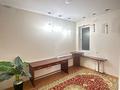 8-комнатная квартира · 400 м² · 12/13 этаж, Альфараби 97 — Ходжанова за 100 000 ₸ в Алматы, Бостандыкский р-н — фото 39