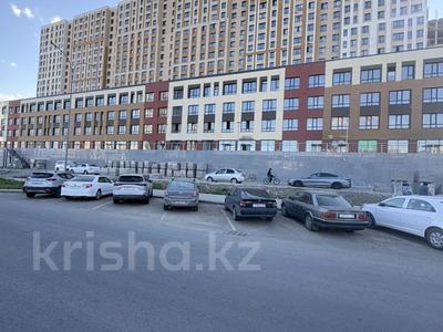 1-бөлмелі пәтер · 43.2 м² · 13/20 қабат, Нажмиденова 33 — Байтурсынова, бағасы: 18.5 млн ₸ в Астане, Алматы р-н