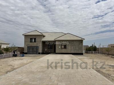 Жеке үй · 4 бөлме · 220 м² · 10 жүзд., 44 65 — Рахат-4-44-65, бағасы: 30 млн ₸ в Жанаозен