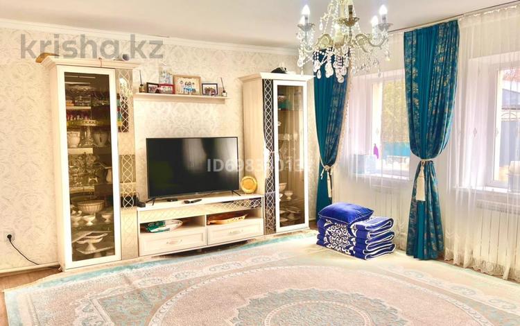 Отдельный дом · 4 комнаты · 120 м² · 11 сот., Рентгензаводская 15 — Жиенбаев за 19 млн ₸ в Актобе — фото 2