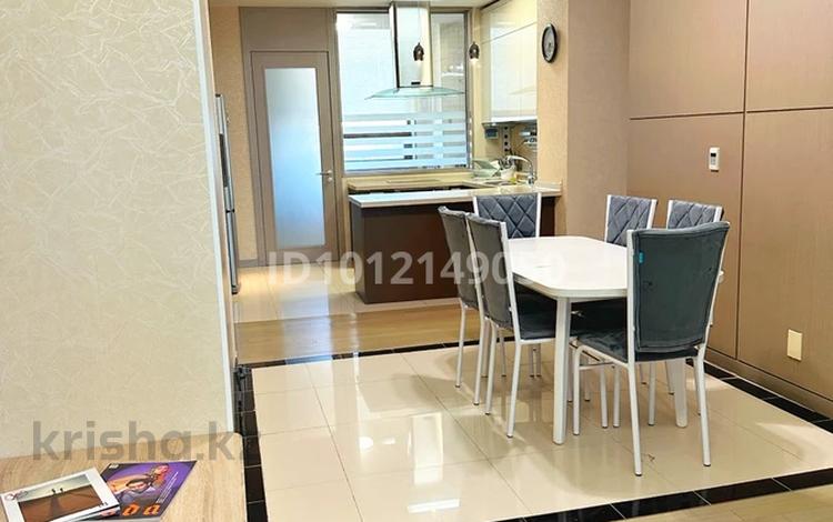 4-комнатная квартира · 145 м² · 12/16 этаж, Ахмет Байтурсынулы 1 — ул. Кошкарбаева, пр. Б. Момышулы за 50 000 ₸ в Астане, Сарайшык р-н — фото 17
