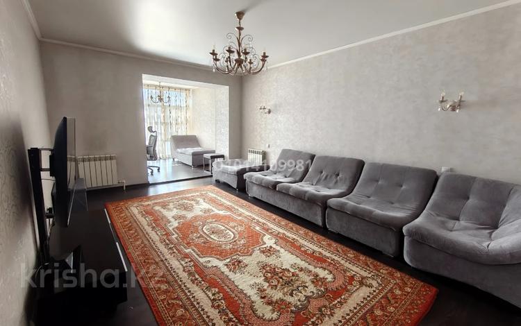 3-комнатная квартира · 76 м² · 5/6 этаж, Затаевича 81/4 за 44 млн ₸ в Караганде, Казыбек би р-н — фото 2