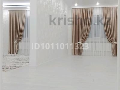 Отдельный дом · 4 комнаты · 180 м² · 10 сот., жилой массив Кызылжар — Находится возле магазина "Алима" за 39 млн ₸ в Актобе