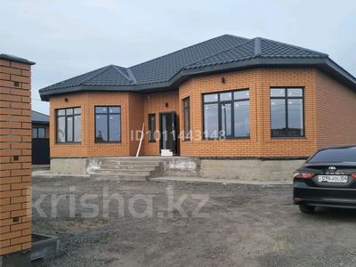Отдельный дом · 5 комнат · 225 м² · 10.5 сот., Рауан-2 — Напротив мечеть Анашым за 54 млн 〒 в Актобе, жилой массив Рауан