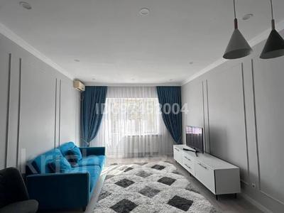 2-комнатная квартира, 62 м², 2/3 этаж, мкр Нурсая, Проспект Абулхайр-хана 17Б за 25 млн 〒 в Атырау, мкр Нурсая