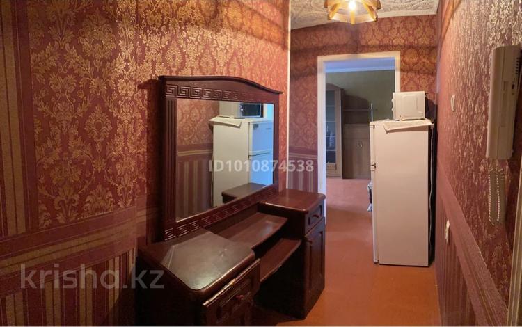 2-комнатная квартира · 42.9 м² · 5/5 этаж, мкр Жансая 11 — Small, Davmir за 9.9 млн ₸ в Таразе — фото 2