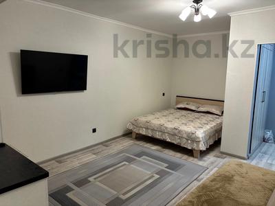 Аренда квартир в Мангистауской обл.: 1-комнатная квартира · 32.6 м² · 2/10 этаж · помесячно, 11-й мкр 7 за 120 000 〒 1-комнатная квартира · 32.6 м² · 2/10 этаж · помесячно, 11-й мкр 7 за 120 000 〒 в Актау