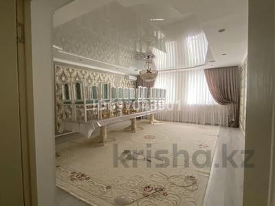 Отдельный дом · 6 комнат · 254 м² · 7 сот., МухтарБактыгереева 1111 — Драмм театр центральный район за 36.6 млн ₸ в Атырау, мкр Ак депо