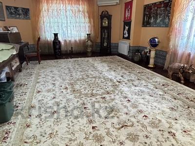 Свободное назначение, офисы, магазины и бутики, азс, автосервисы и автомойки, салоны красоты, бани, гостиницы и зоны отдыха, медцентры и аптеки, образование · 550 м² за 130 млн ₸ в Актобе, мкр 12
