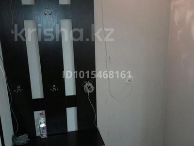 1-бөлмелі пәтер · 32 м² · 4/5 қабат, Курмангазы 163 — Напротив магазина Школьник, бағасы: 100 000 ₸ в Уральске, мкр Школьник